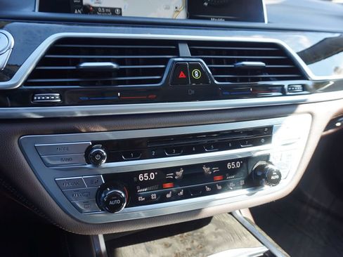 Used 2017 BMW 740i image 53