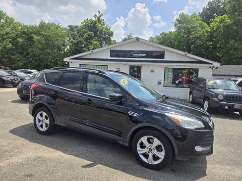 Used 2016 Ford Escape SE w/ SE Leather Comfort Package AWD/4WD image 5