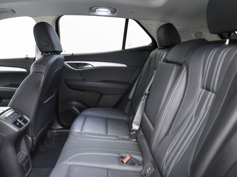 Used 2024 Buick Envision Avenir image 12