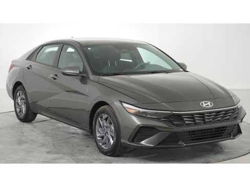 New 2026 Hyundai Elantra Blue image 1