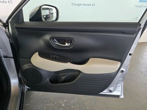 New 2026 Honda HR-V LX image 23