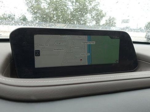 Used 2023 MAZDA CX-30 AWD 2.5 S w/ Premium Package image 17