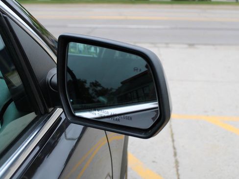 Used 2019 GMC Acadia SLE w/ Driver Alert Package I image 39