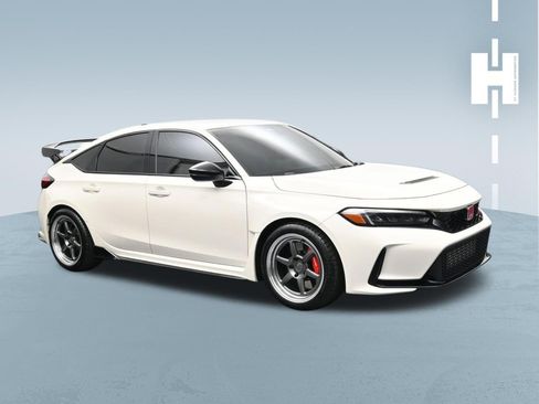 Used 2025 Honda Civic Type R image 1
