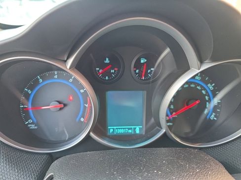 Used 2015 Chevrolet Cruze LT image 13