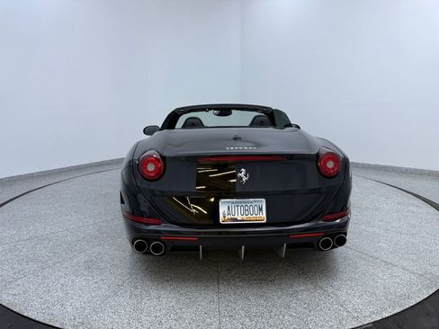 Used 2017 Ferrari California T image 34