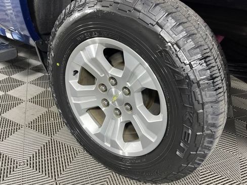 Used 2017 Chevrolet Silverado 1500 LT w/ All Star Edition AWD/4WD image 14