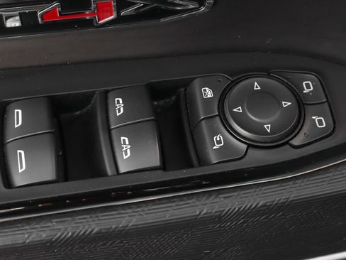 Used 2022 GMC Sierra 1500 AT4X image 16