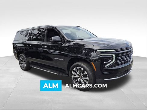 Used 2026 Chevrolet Suburban High Country w/ Sun And Tow Package AWD/4WD image 1