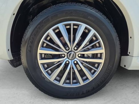 Used 2024 Nissan Armada SL w/ Captain's Chairs Package RWD image 23