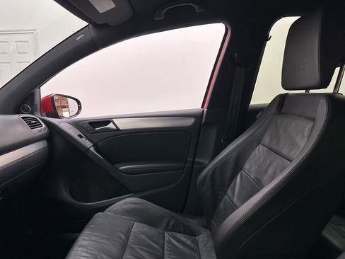 Used 2012 Volkswagen GTI 4-Door FWD image 23