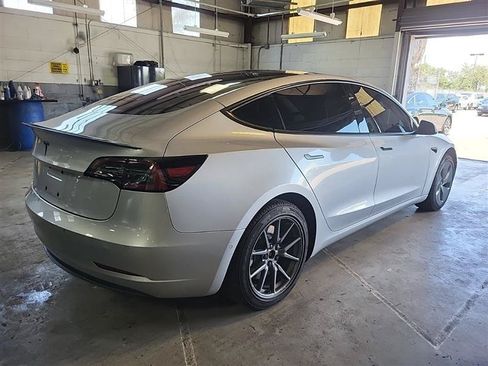Used 2018 Tesla Model 3 RWD image 6