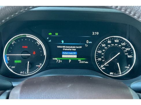 Certified 2023 Toyota Sienna Platinum image 30