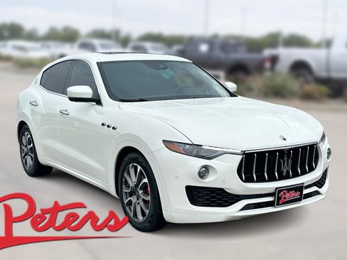 Used 2021 Maserati Levante AWD/4WD image 1