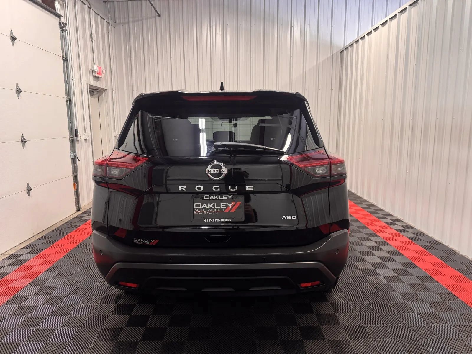 Used 2021 Nissan Rogue S AWD/4WD image 3