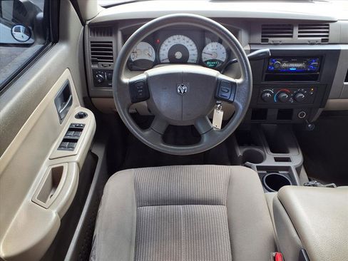 Used 2011 Dodge Dakota Big Horn image 8
