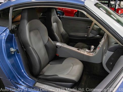 Used 2005 Chrysler Crossfire Limited image 39