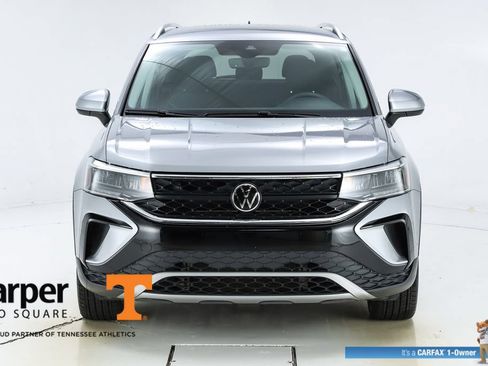 Used 2024 Volkswagen Taos SE FWD image 53