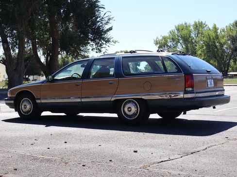 Used 1996 Buick Roadmaster Estate RWD image 7