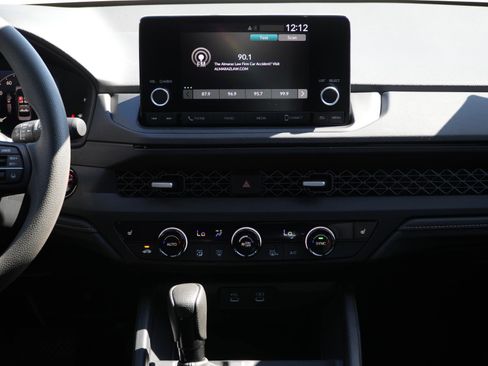 Used 2025 Honda Accord SE image 26