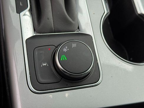 Used 2025 Chevrolet Blazer LT w/ Midnight/Sport Edition image 23