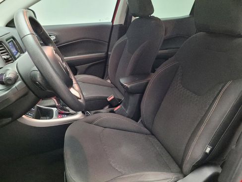 Used 2018 Jeep Compass Sport FWD image 17