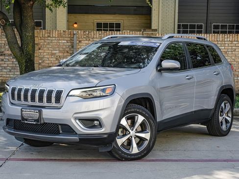 Used 2020 Jeep Cherokee Limited image 10
