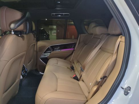 New 2026 Land Rover Range Rover SE image 25