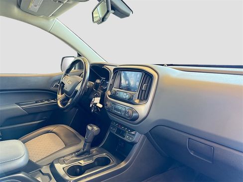 Used 2019 Chevrolet Colorado Z71 image 28