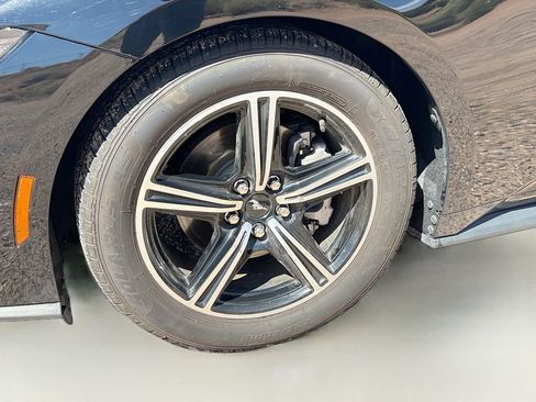 Used 2025 Ford Mustang Premium RWD image 29