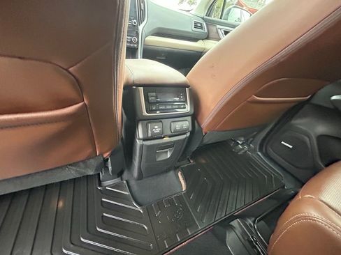 Used 2020 Subaru Ascent Touring image 20