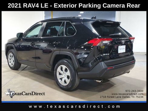Used 2021 Toyota RAV4 LE image 12