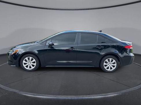 Used 2025 Toyota Corolla LE FWD image 5