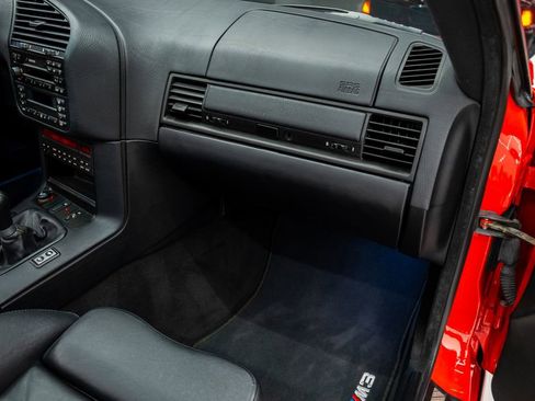Used 1997 BMW M3 Coupe image 18