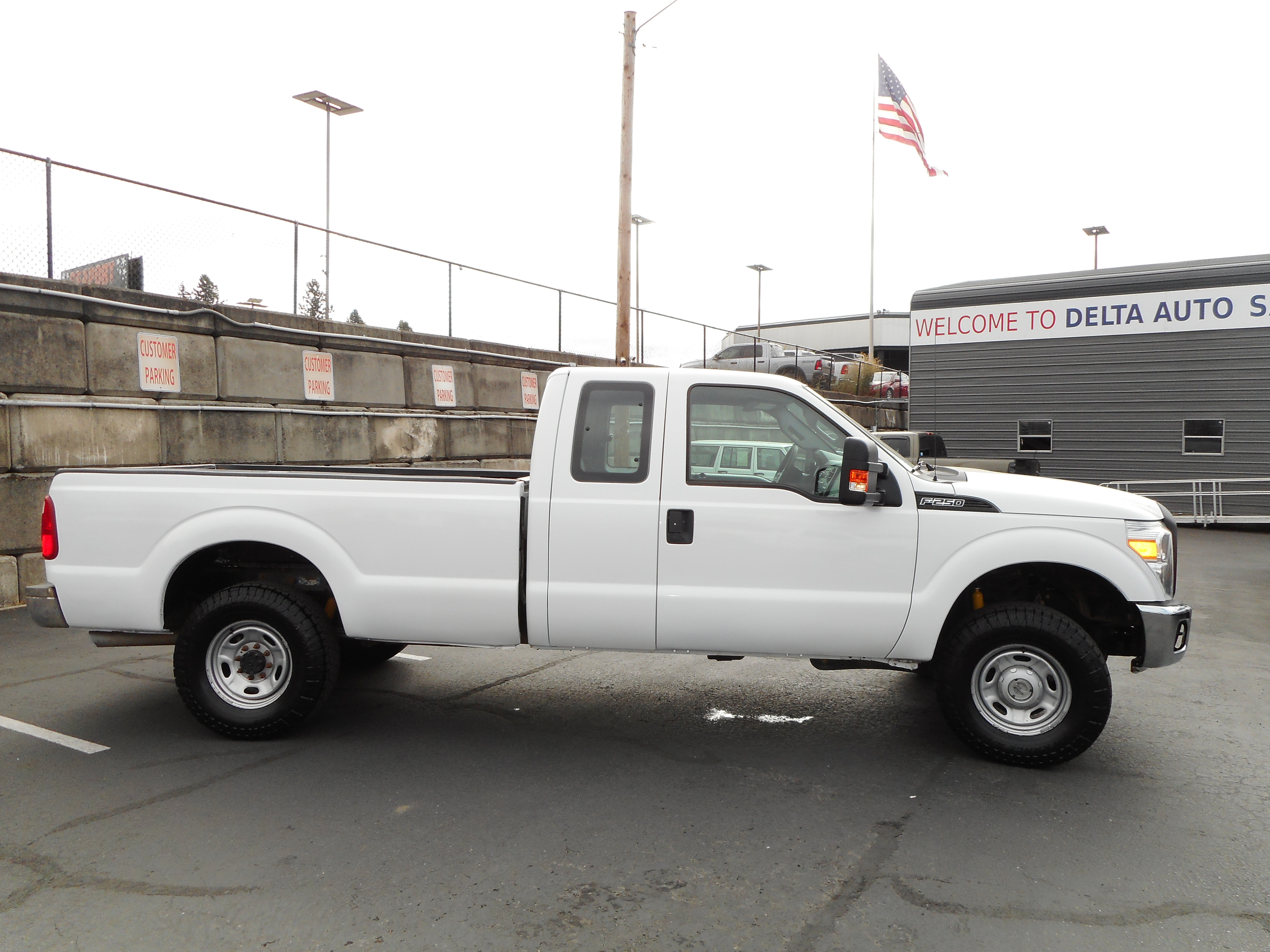 Used 2012 Ford F250 XL w/ PWR Equipment Group AWD/4WD image 3
