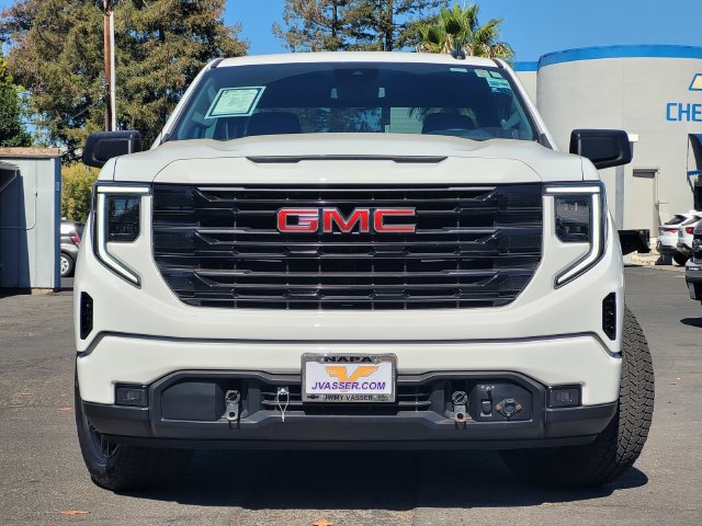 Used 2024 GMC Sierra 1500 Elevation w/ X31 Off-Road Package AWD/4WD image 3