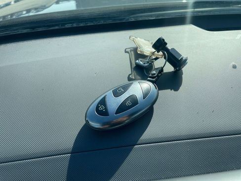 Used 2025 Hyundai Kona SEL image 21