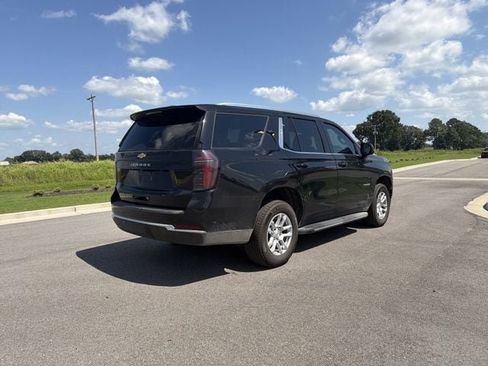 Used 2026 Chevrolet Tahoe LS RWD image 5