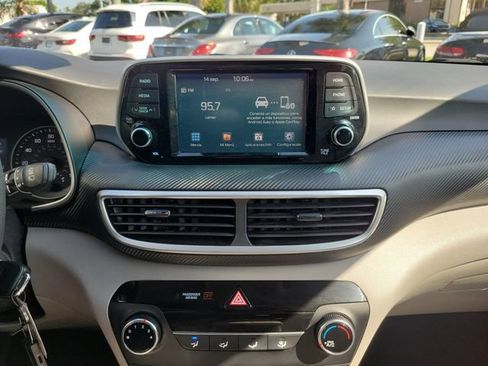 Used 2021 Hyundai Tucson SE FWD image 21