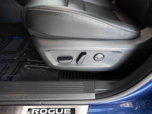 Used 2023 Nissan Rogue SL w/ SL Premium Package AWD/4WD image 12