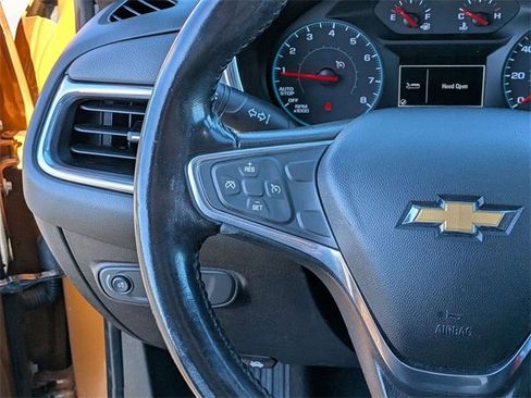 Used 2018 Chevrolet Equinox LT image 18