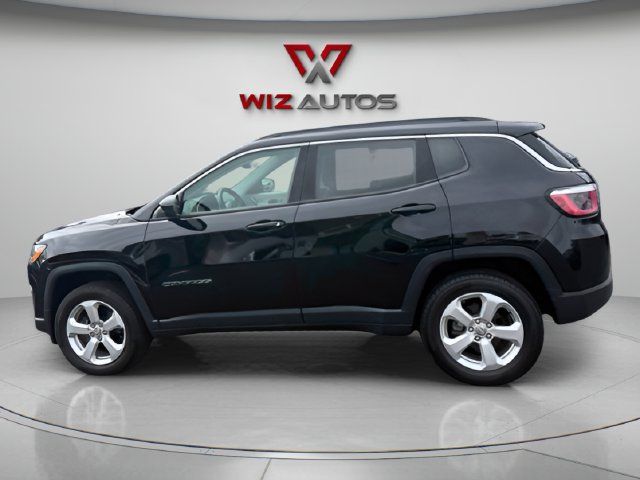 Used 2017 Jeep Compass Latitude w/ Popular Equipment Group AWD/4WD image 2