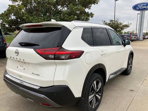 Used 2023 Nissan Rogue SL w/ SL Premium Package image 5