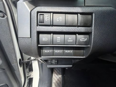 Used 2024 Toyota Tacoma TRD Off-Road w/ TRD Off Road Premium Package AWD/4WD image 27