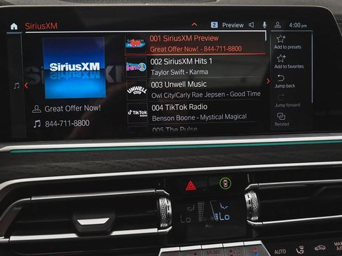 Used 2022 BMW X7 xDrive40i w/ M Sport Package image 23