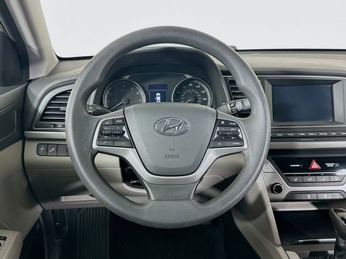 Used 2018 Hyundai Elantra SEL FWD image 18