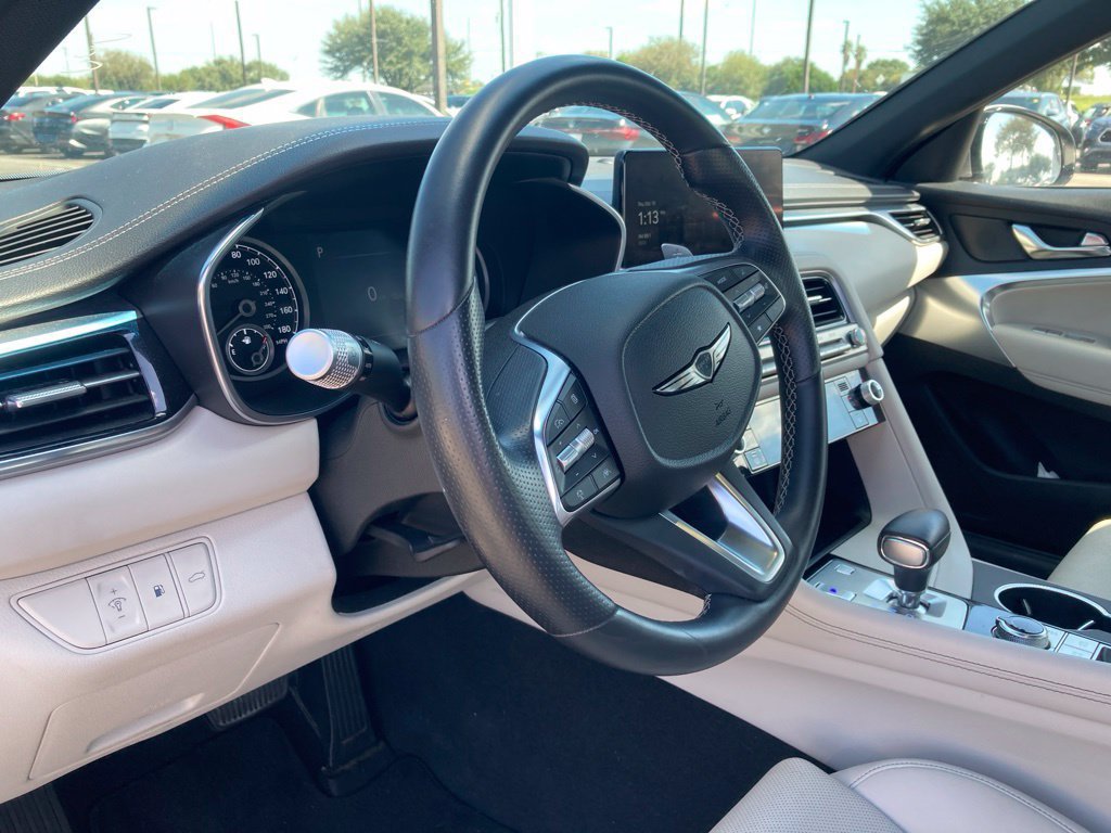Used 2025 Genesis G70 2.5T RWD image 9