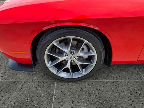 Used 2022 Dodge Challenger GT RWD image 14