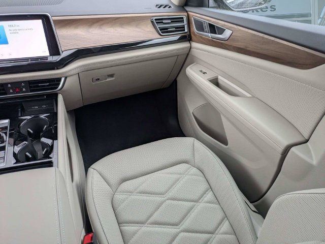 New 2026 Volkswagen Atlas SE FWD image 18