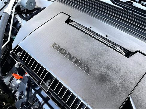 Used 2025 Honda Pilot Black Edition image 41